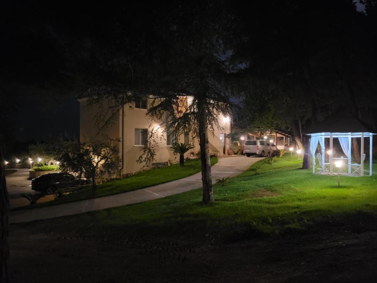 Casale Angela Apartment Torrevecchia Teatina Exterior photo